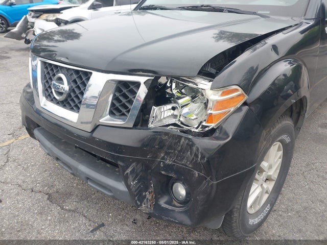 1N6AD0ER8GN758758 Nissan Frontier Sv