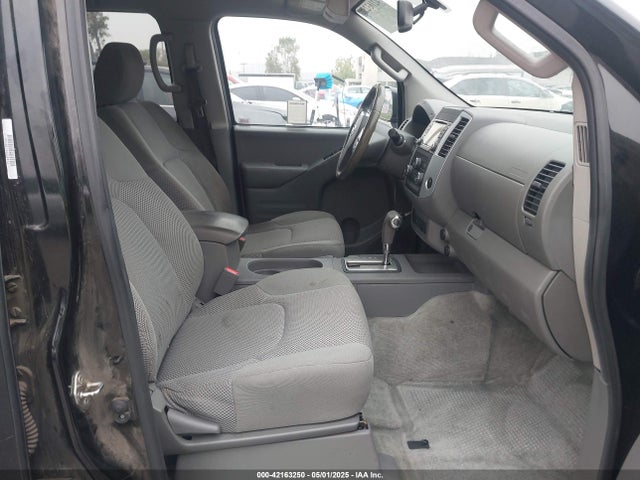 1N6AD0ER8GN758758 Nissan Frontier Sv