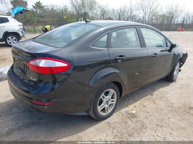 3FADP4BJ8JM103973 Ford FIESTA SE