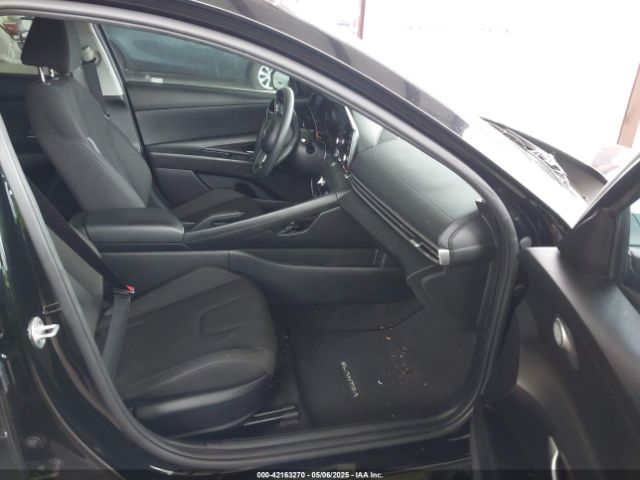 KMHLM4AG5NU353950 Hyundai ELANTRA SEL