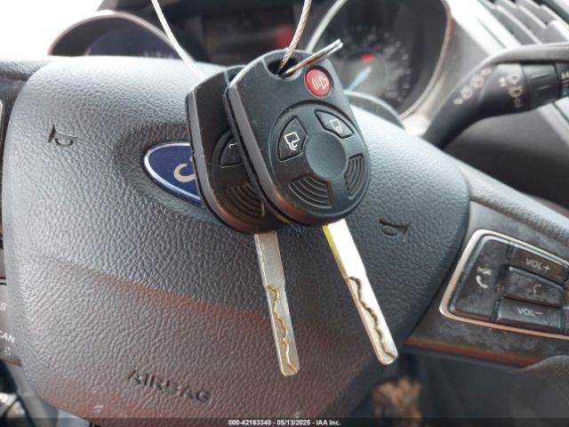 1FMCU0F77KUB57411 Ford ESCAPE S