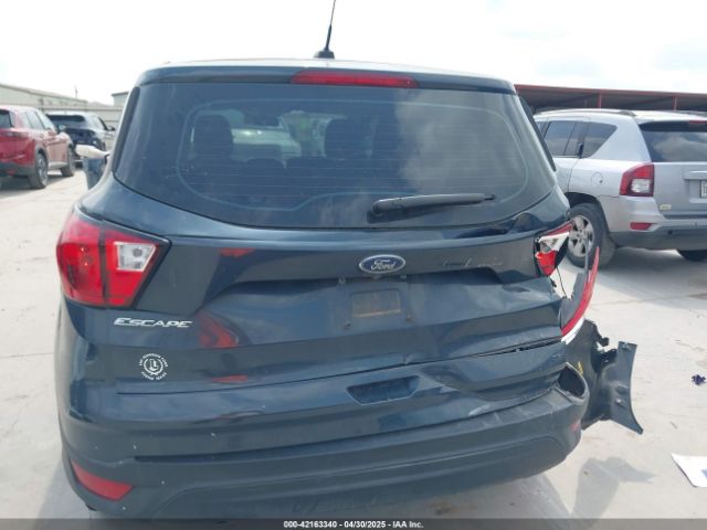 1FMCU0F77KUB57411 Ford ESCAPE S