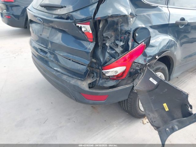 1FMCU0F77KUB57411 Ford ESCAPE S