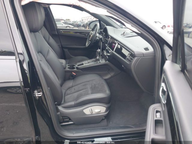 2021 PORSCHE MACAN WP1AA2A51MLB08718 Photo 4