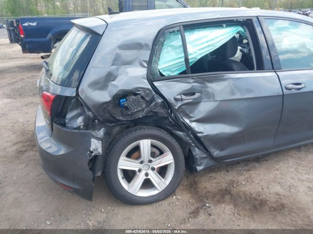 3VWRA7AU3FM072344 Volkswagen Golf Tdi S 4-door