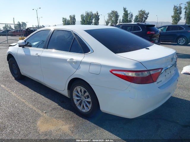 4T1BF1FK3HU776127 Toyota CAMRY LE