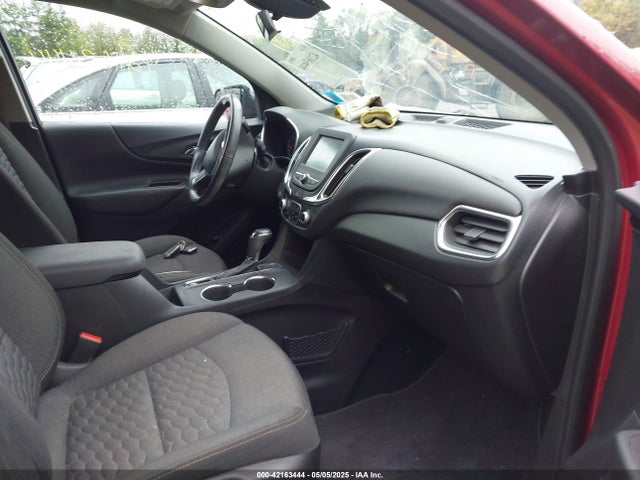 2GNAXSEV8J6304774 Chevrolet EQUINOX LT