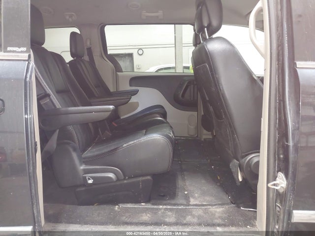 2C4RC1BG6ER325165 Chrysler Town & Country Touring