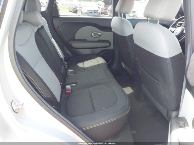 KNDJP3A53G7843073 KIA SOUL +
