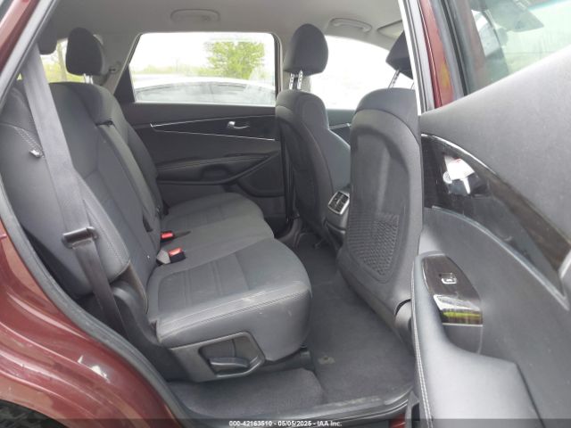 5XYPG4A35KG576447 KIA Sorento 2.4l Lx