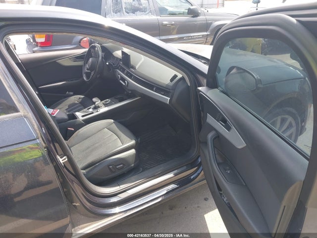 WAUGNAF47HN001156 Audi A4 2.0t Premium