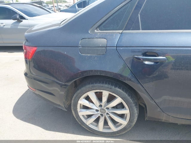WAUGNAF47HN001156 Audi A4 2.0t Premium