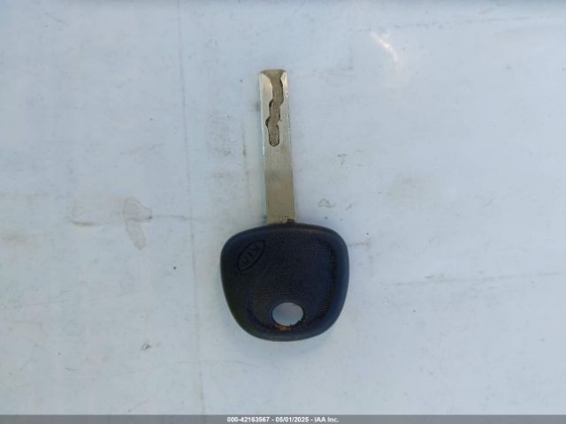 3KPA24AB1JE067429 KIA RIO S