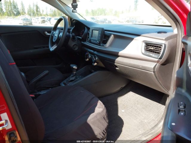 3KPA24AB1JE067429 KIA RIO S