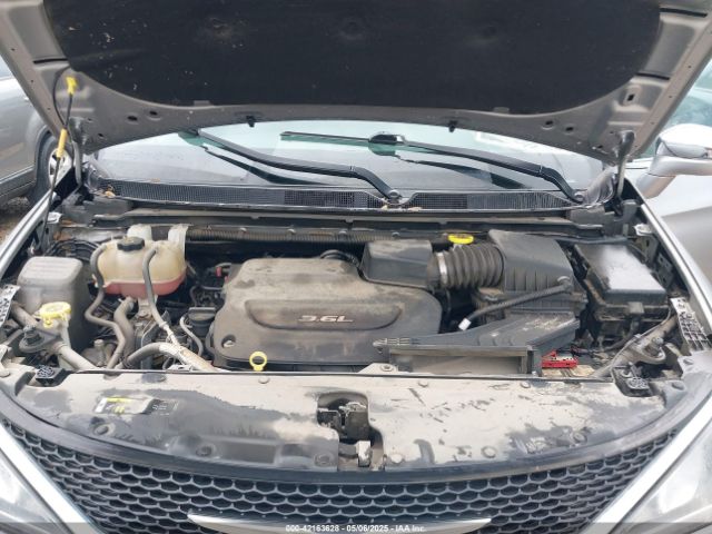 2C4RC1GG5JR320851 Chrysler Pacifica Limited