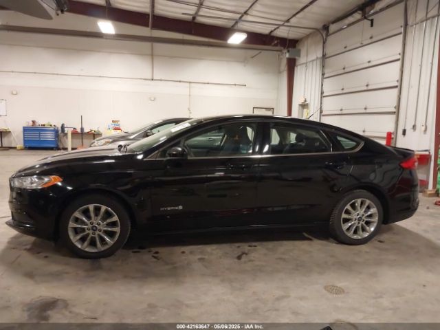 3FA6P0LUXHR301333 Ford Fusion Hybrid Se