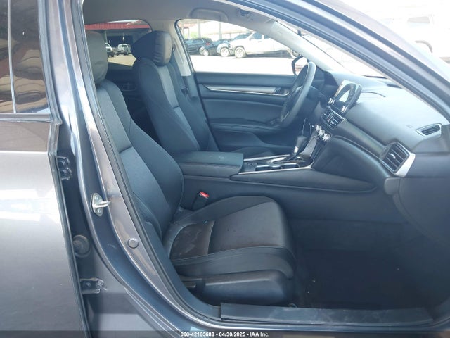 1HGCV1F16KA174674 Honda ACCORD LX