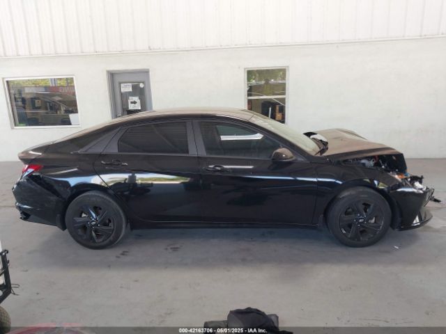 KMHLM4AG2PU539271 Hyundai ELANTRA SEL