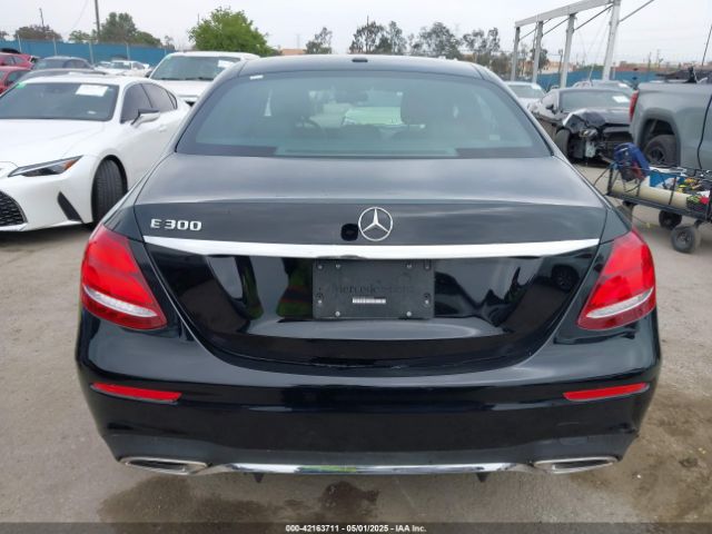 WDDZF4JB0KA639270 Mercedes-Benz E 300