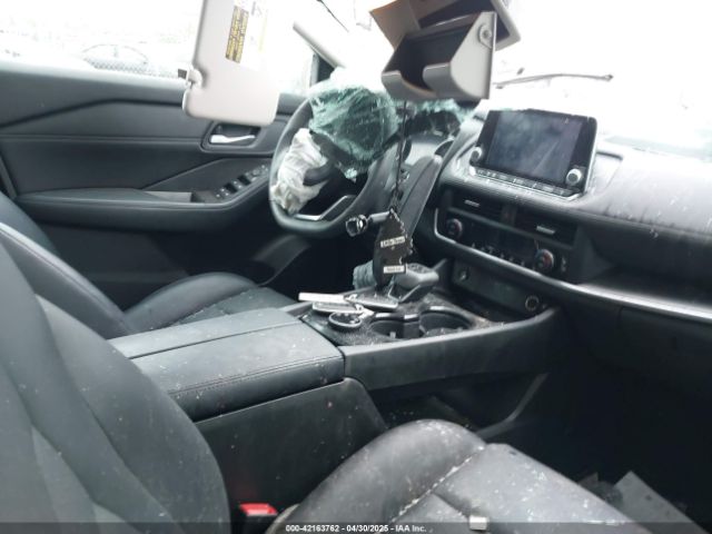 5N1BT3BB9RC738547 Nissan Rogue