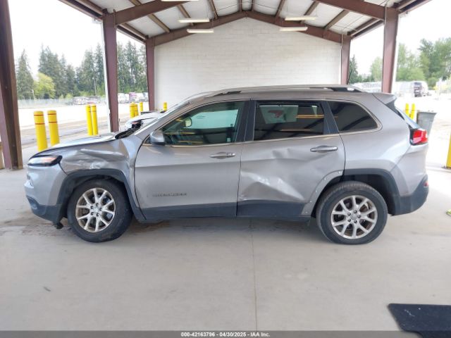1C4PJLLB9JD573435 Jeep Cherokee Latitude Plus Fwd