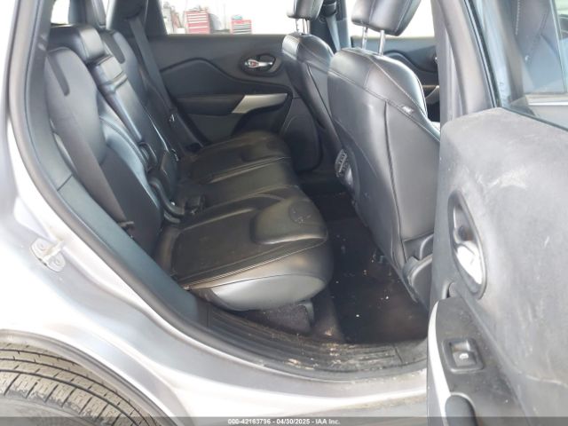 1C4PJLLB9JD573435 Jeep Cherokee Latitude Plus Fwd