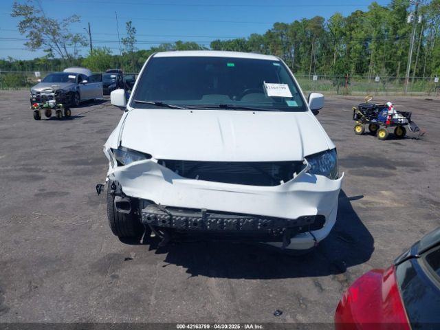 2C4RDGEGXKR785694 Dodge Grand Caravan Gt