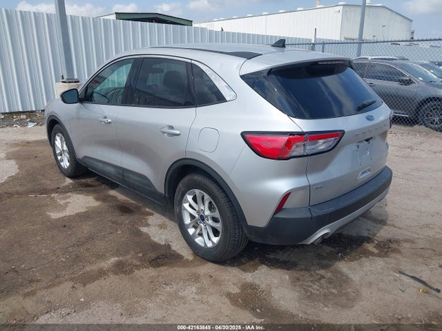 Ford ESCAPE SE 2020 1FMCU0G64LUA32826 Image 3