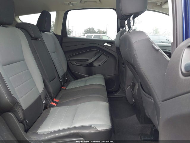 1FMCU0G94GUA22720 Ford ESCAPE SE