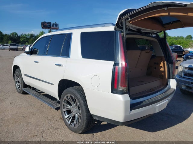 2016 CADILLAC ESCALADE 1GYS4DKJ2GR166143 Photo 2