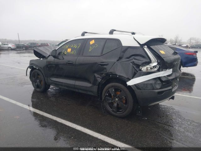 2019 VOLVO XC40 YV4162XZ8K2008421 Photo 2