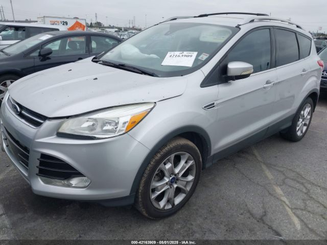 1FMCU0J94GUC60141 Ford Escape Titanium
