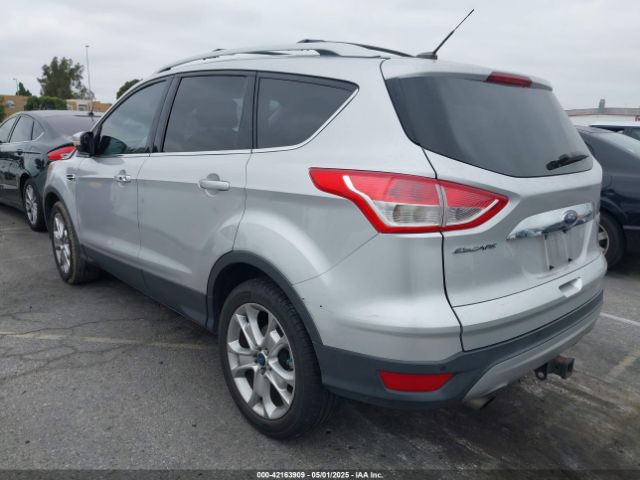1FMCU0J94GUC60141 Ford Escape Titanium