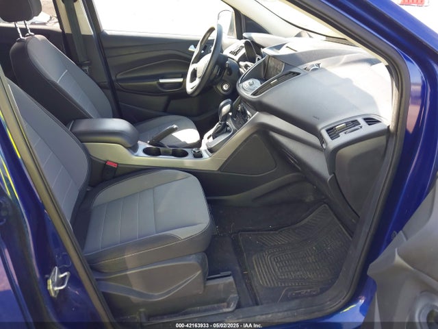1FMCU9GX1EUB52373 Ford ESCAPE SE