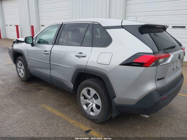2T3F1RFV6RC420807 Toyota RAV4 LE