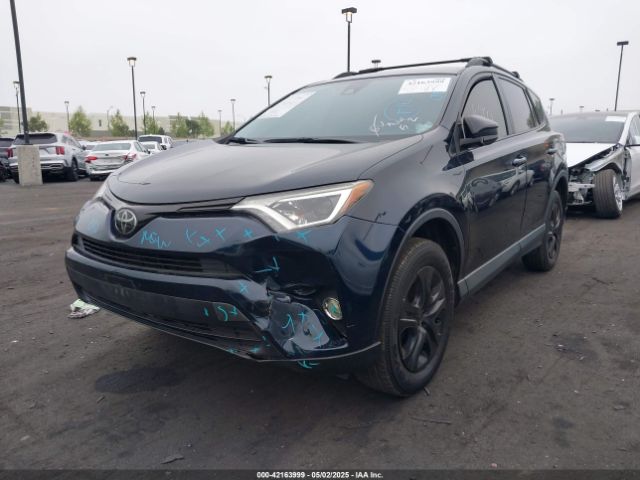JTMZFREV5JD109515 Toyota RAV4 LE