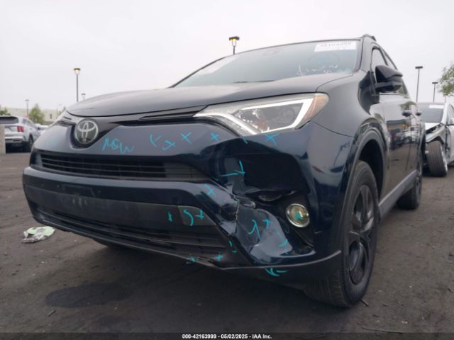 JTMZFREV5JD109515 Toyota RAV4 LE