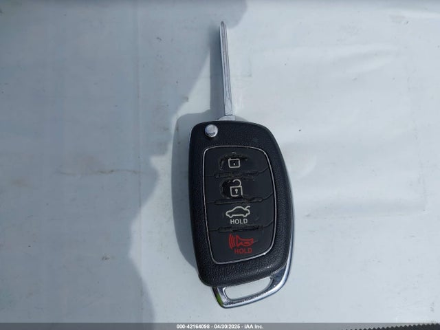 5NPE24AF5FH164415 Hyundai SONATA SE