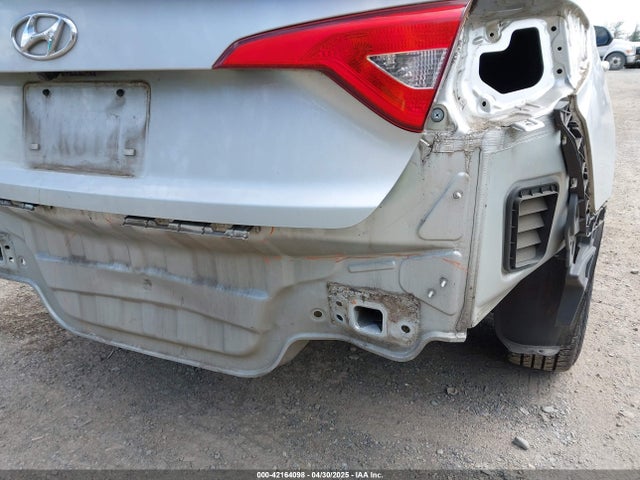 5NPE24AF5FH164415 Hyundai SONATA SE