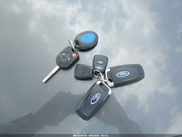 3FA6P0HD6HR108623 Ford FUSION SE