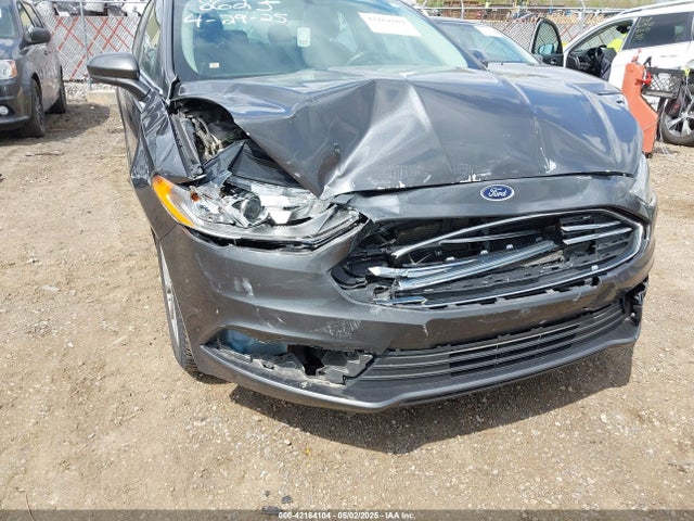 3FA6P0HD6HR108623 Ford FUSION SE