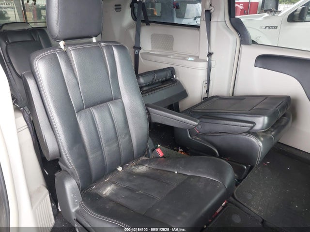 2C4RC1BG8ER296073 Chrysler Town & Country Touring
