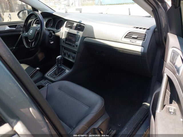 3VW217AU9FM072480 Volkswagen 2015