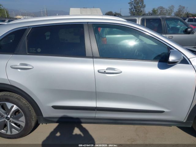 KNDCE3LG1L5071000 KIA Niro Ev Ex Premium