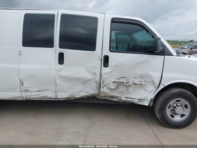 1GCWGGBA0E1183504 Chevrolet Express 2500 Work Van