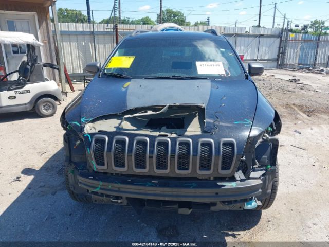 1C4PJMBB4JD567422 Jeep Cherokee Trailhawk 4x4