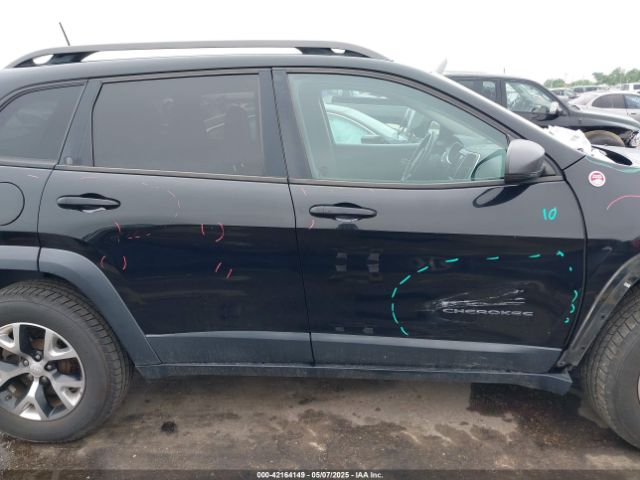 1C4PJMBB4JD567422 Jeep Cherokee Trailhawk 4x4