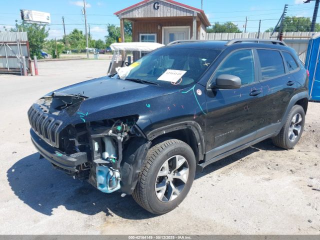 1C4PJMBB4JD567422 Jeep Cherokee Trailhawk 4x4