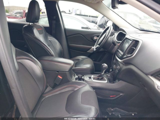1C4PJMBB4JD567422 Jeep Cherokee Trailhawk 4x4