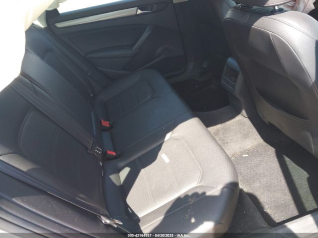 1VWAT7A38EC034428 Volkswagen Passat 1.8t Wolfsburg Edition